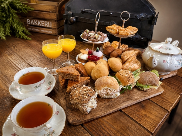 NIEUW! HIGH TEA